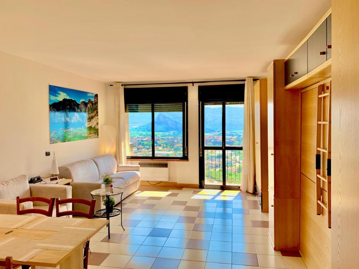 Apartmán Sky&Pool Dom Riva del Garda Exteriér fotografie