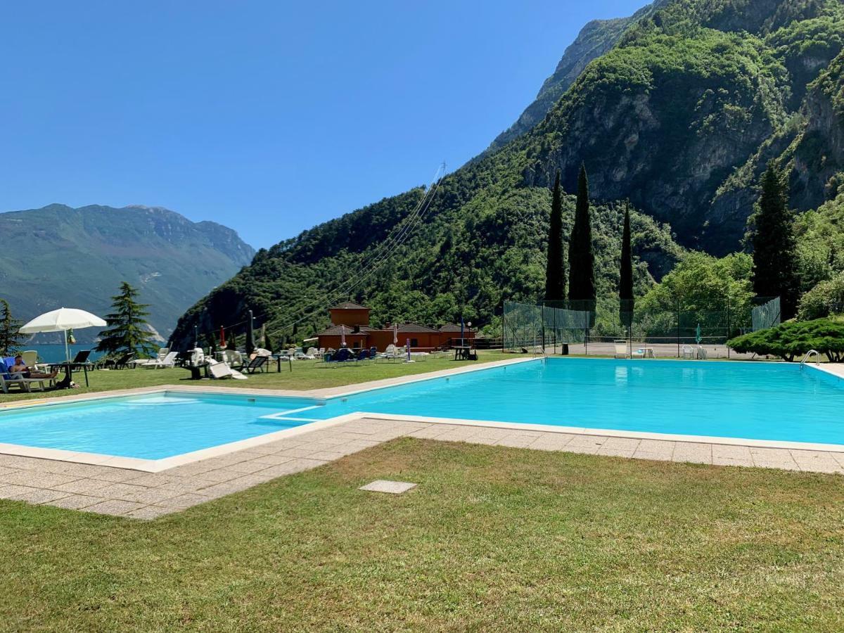 Apartmán Sky&Pool Dom Riva del Garda Exteriér fotografie